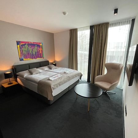 Ponton Rooms Братислава Экстерьер фото