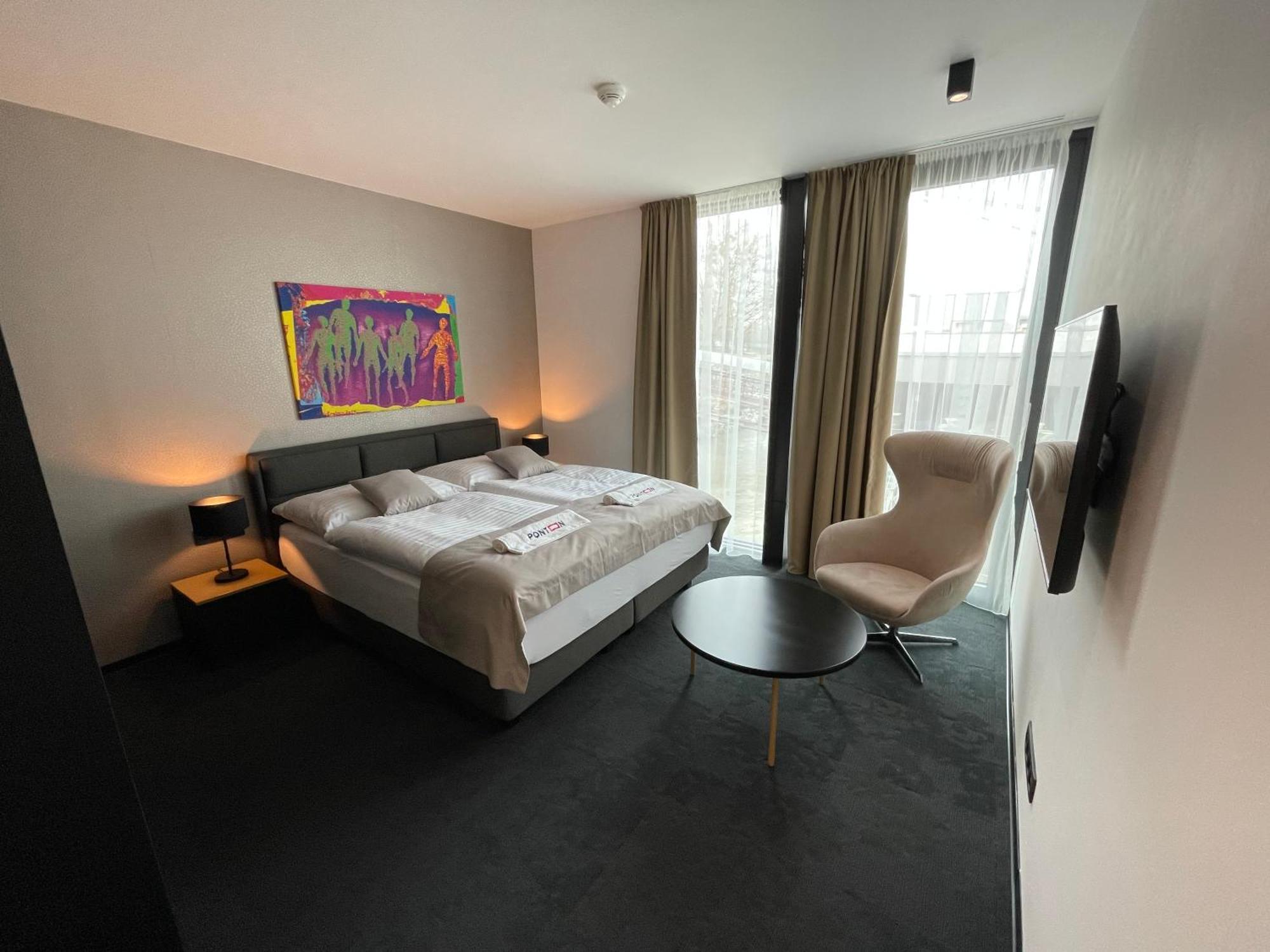 Ponton Rooms Братислава Экстерьер фото